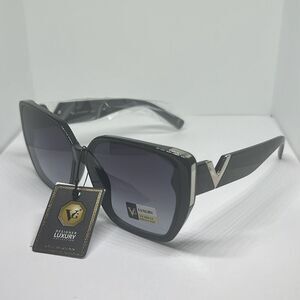 VG Butterfly Women’s Sunglasses